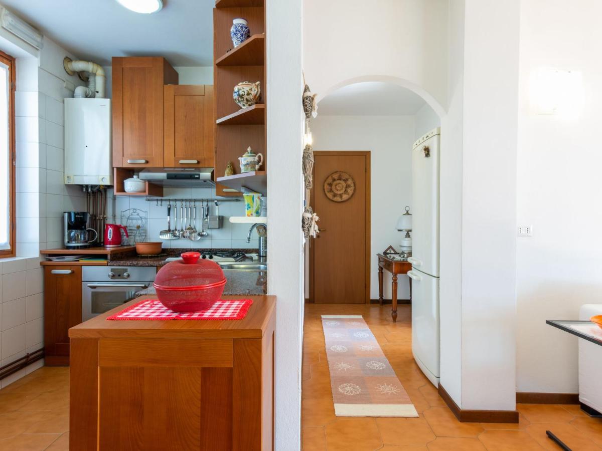 Stefania - Vna370 By Interhome *