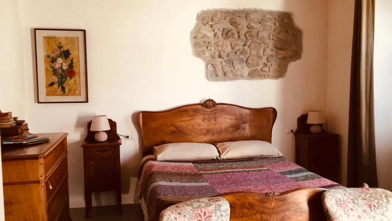 La Corte Del Segrino Bed & Breakfast *