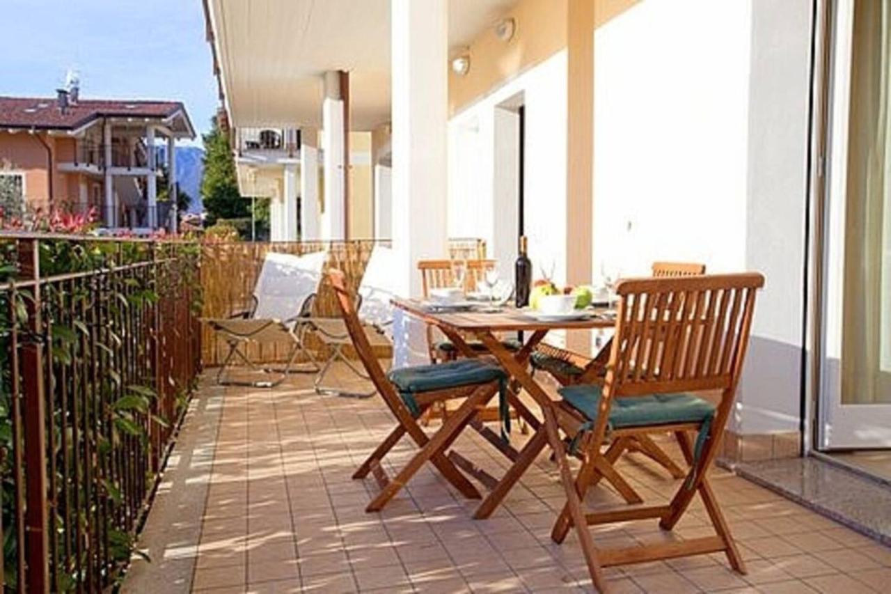 Village Apartment-pool, Parking, Garden-by Italian Apartment Lenno