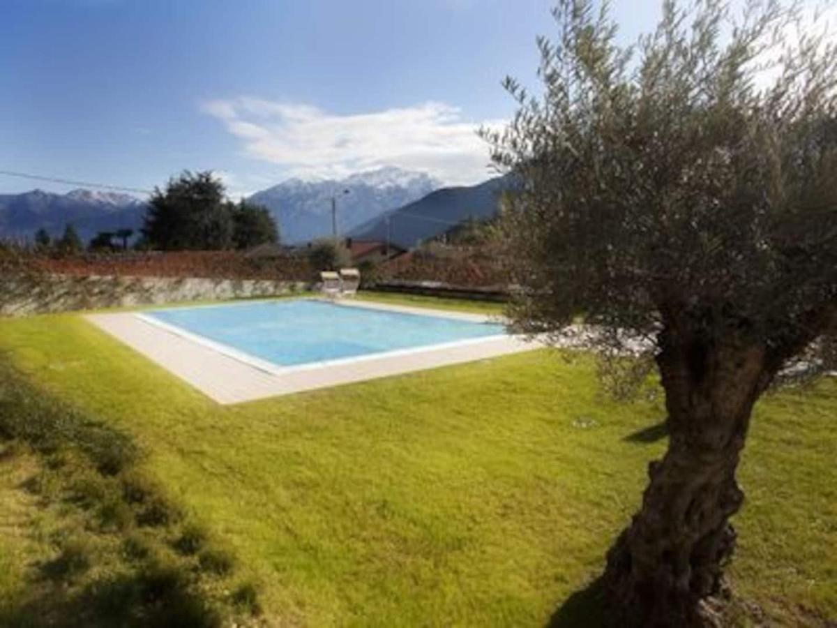 Village Apartment-pool, Parking, Garden-by Italian Lenno