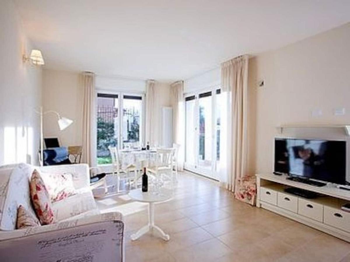 Village Apartment-pool, Parking, Garden-by Italian Apartment Lenno