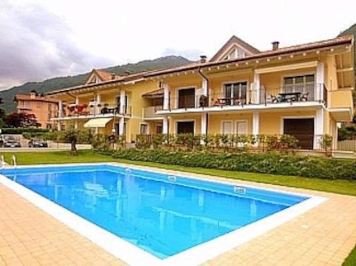 Village Apartment-pool, Parking, Garden-by Italian Apartment Lenno