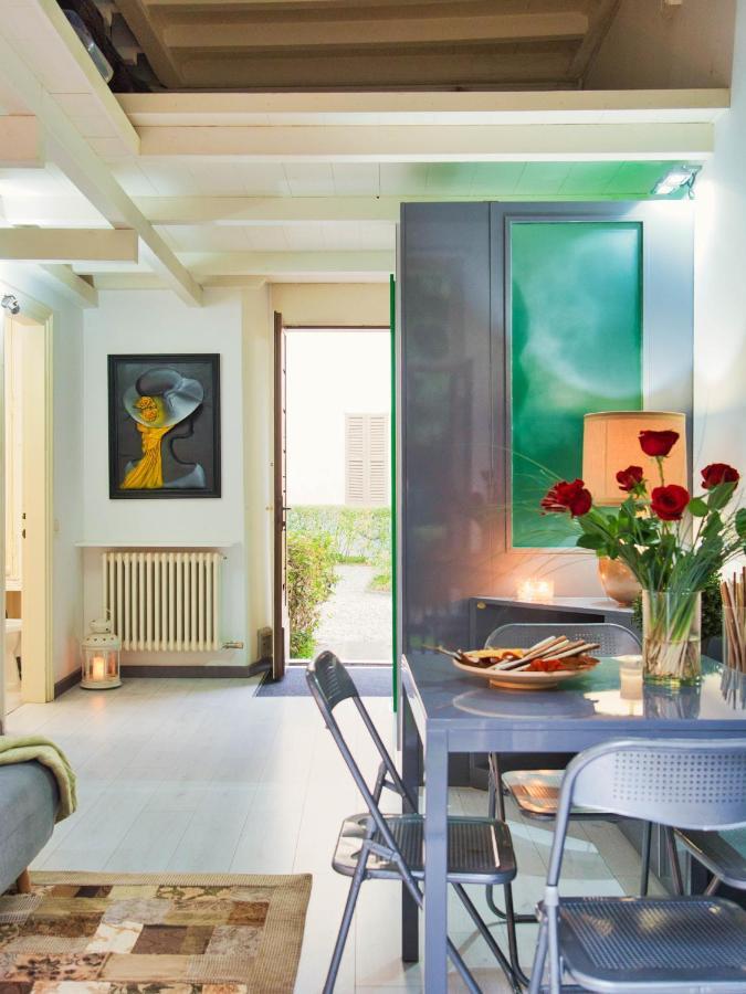 Nona Lakeside At Patrician Apartment