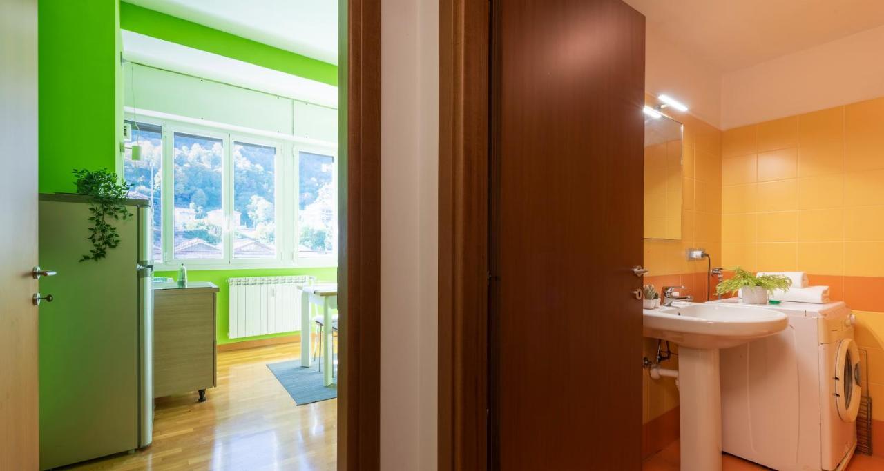 Apartment Joivy Vibrant Studio Near Train Station *