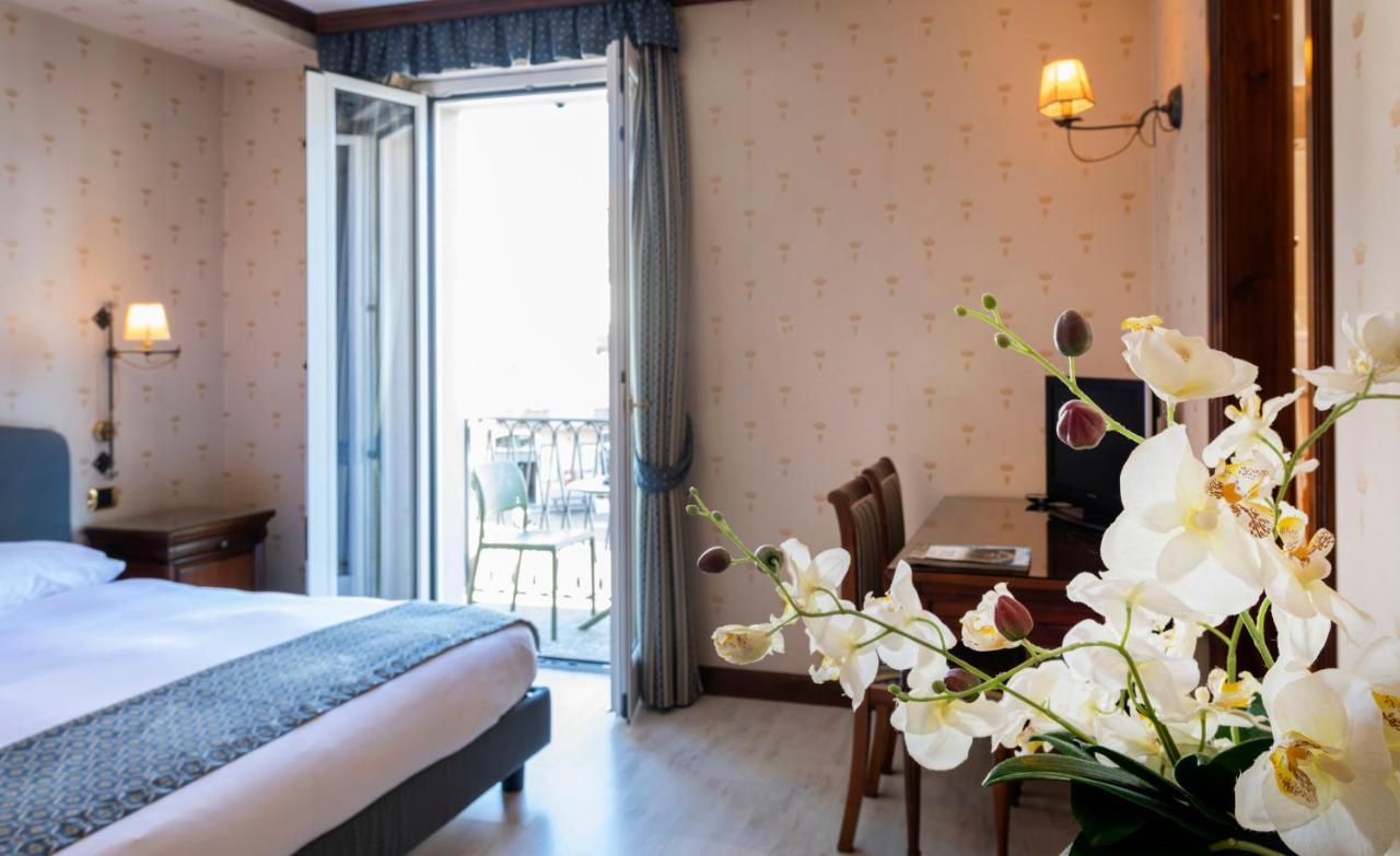 Du Hotel