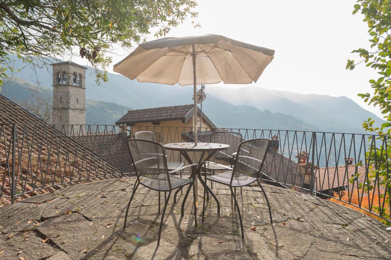 Torre Di Palanzo With Magnificent View By Rent Villa Faggeto Lario
