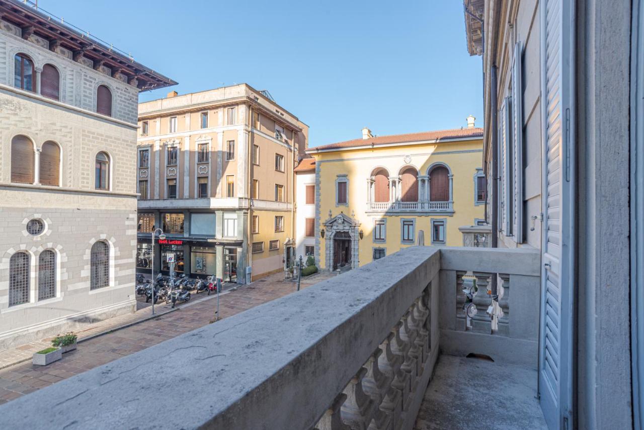 Del Duomo - By Myhomeincomo Appartamento