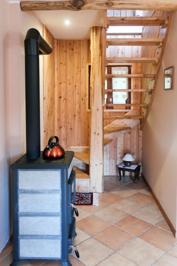 Quang - Gzo200 By Interhome *