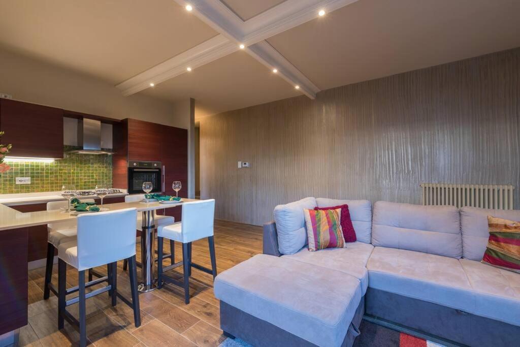 Apartment Cimino Luxury Villas In Como- Fatima #3 Collection *