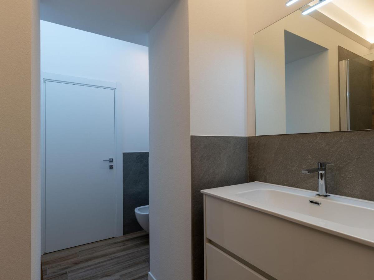 Brezza Di Lago-3 By Interhome *