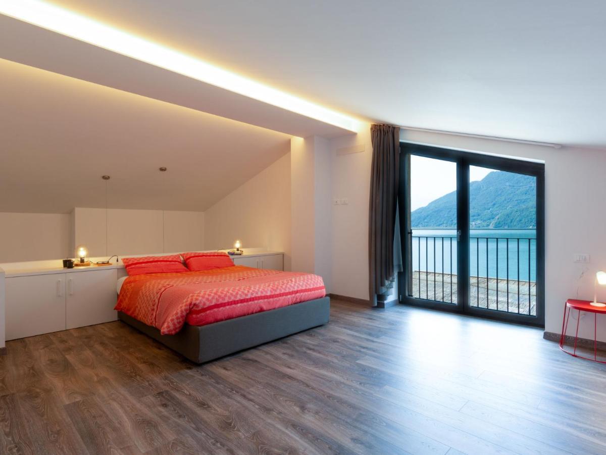 Brezza Di Lago-3 By Interhome