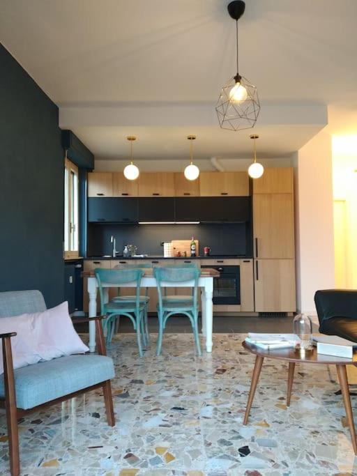 Appartamento Casa Blu: Refurbished, Amazing View - Perledo