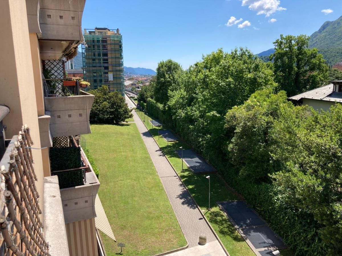 Spacious Bright Near Center And With Air Conditioning Lecco