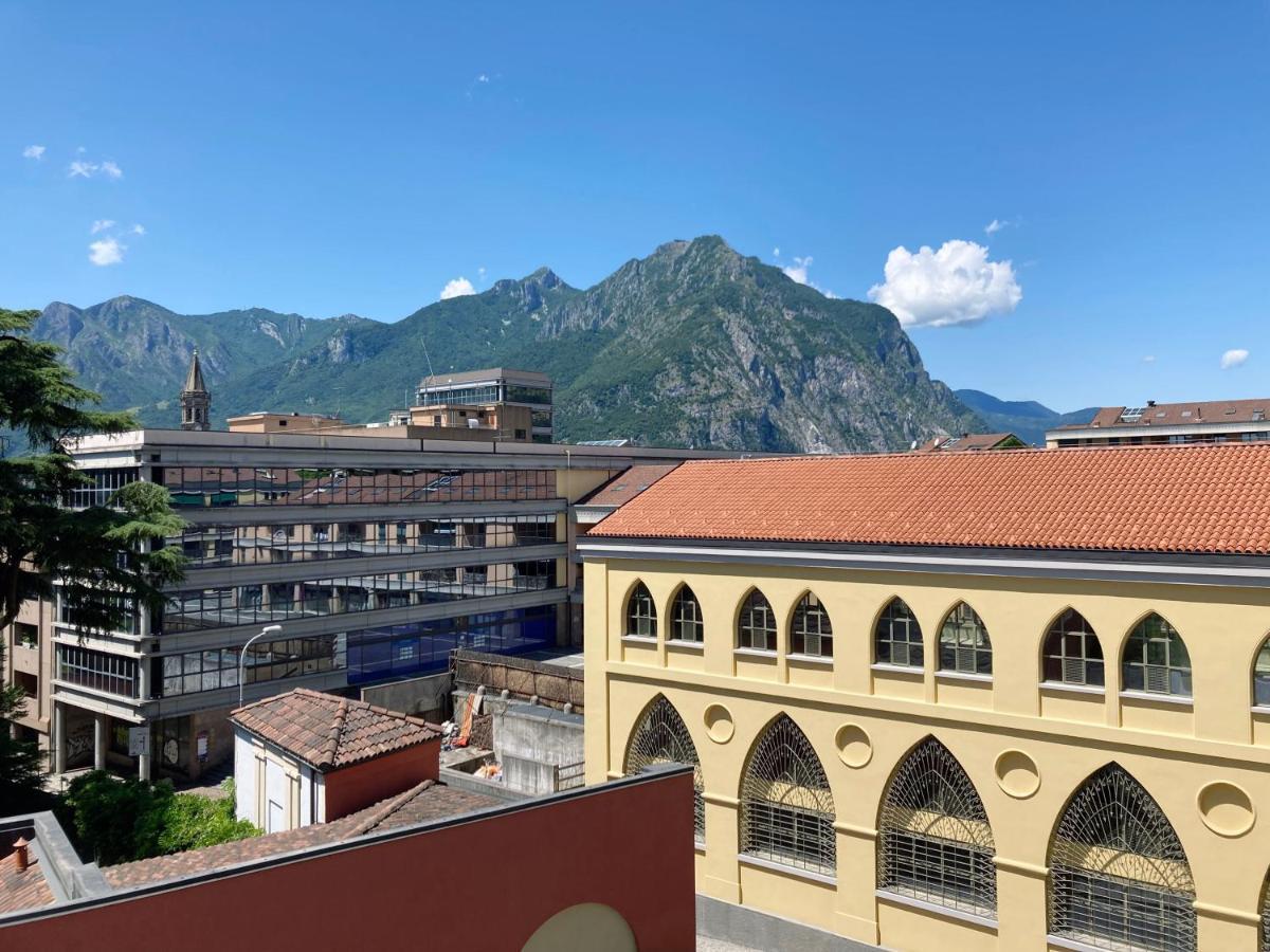 Apartment Spacious Bright Near Center And With Air Conditioning *