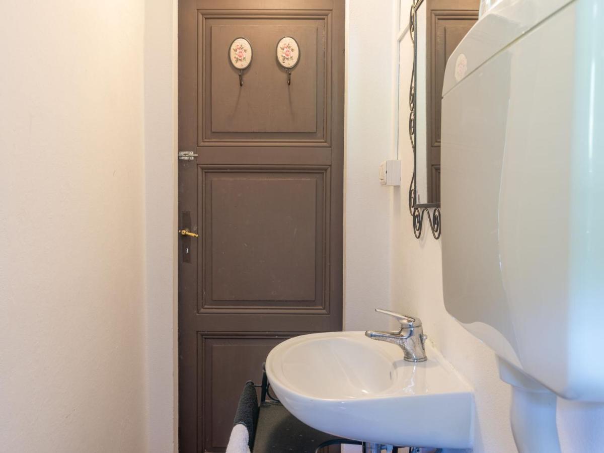 Meri - Vna225 By Interhome * Perledo