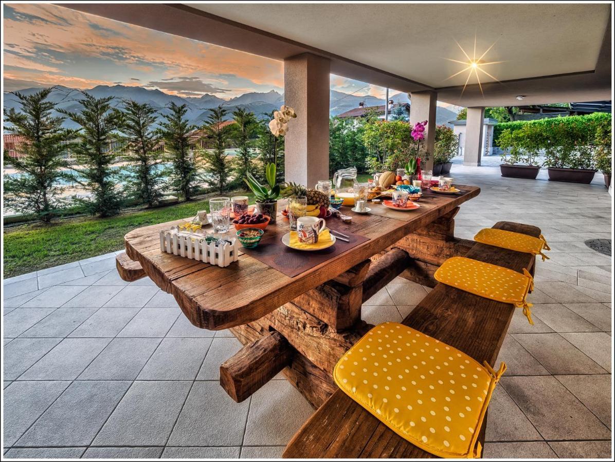Villa Tadi Laro, Colico, Di *