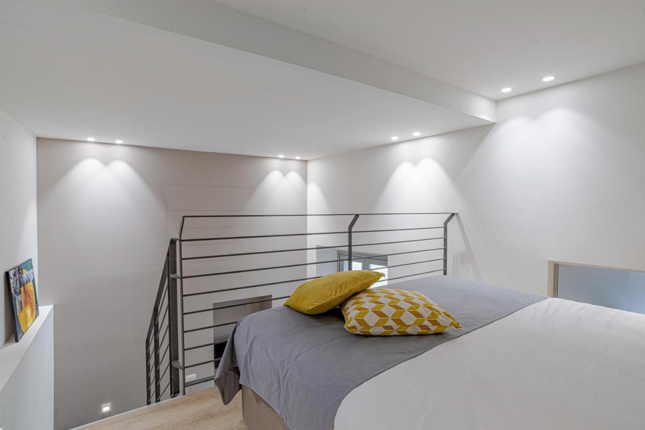 Roma - By Myhomeincomo Apartment