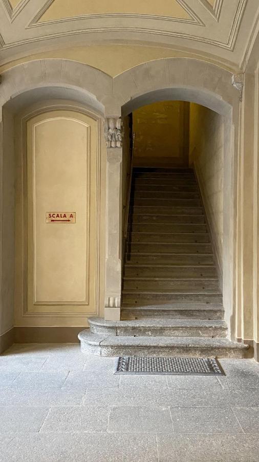 Apartment Fascinating Hideaway In A Physicist's Como