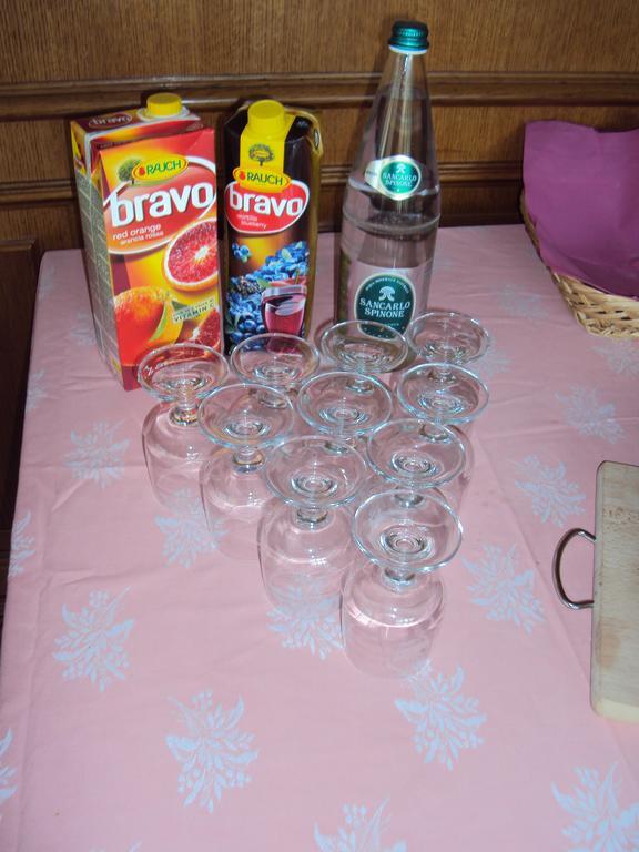Cavaria