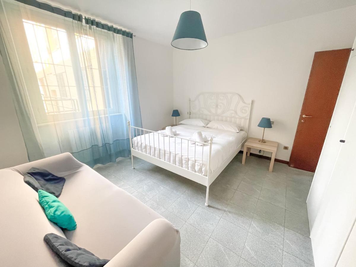 The Sunset 2 By Design Apartment Bellano