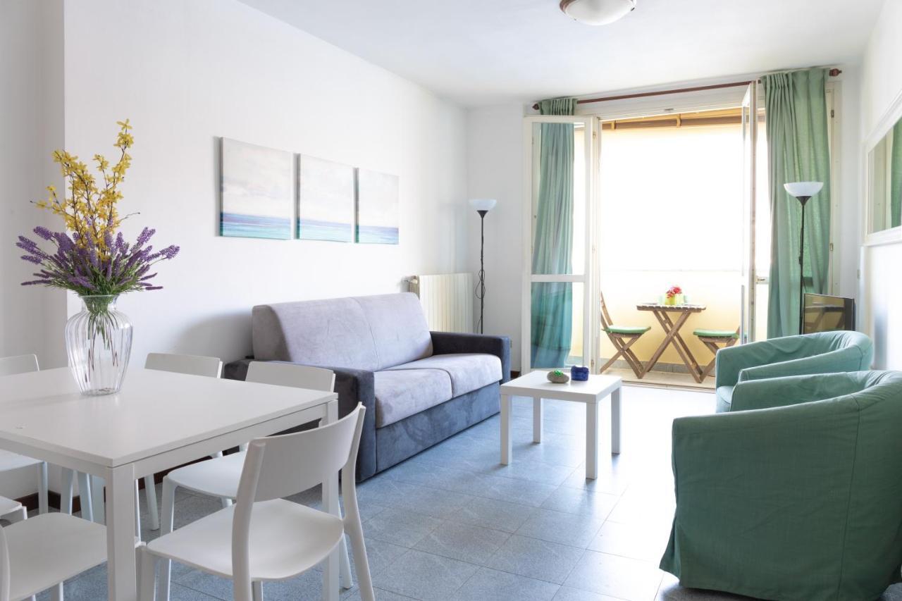The Sunset 2 By Design Apartment *