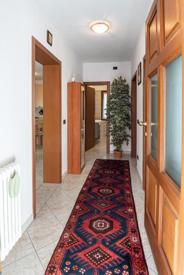 With Garden A Few Steps From The - Larihome A06 *