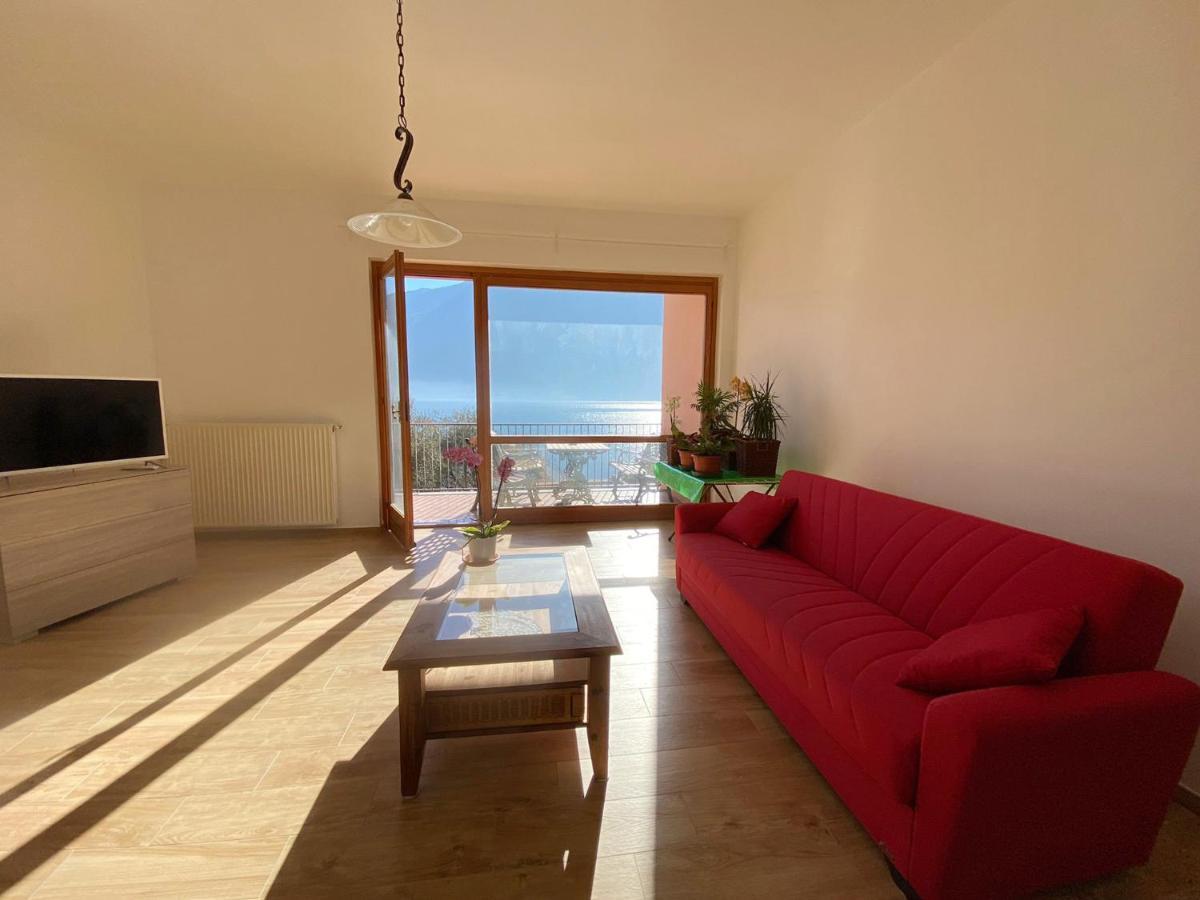 Apartment Big With View And Two Bedrooms Sala Comacina
