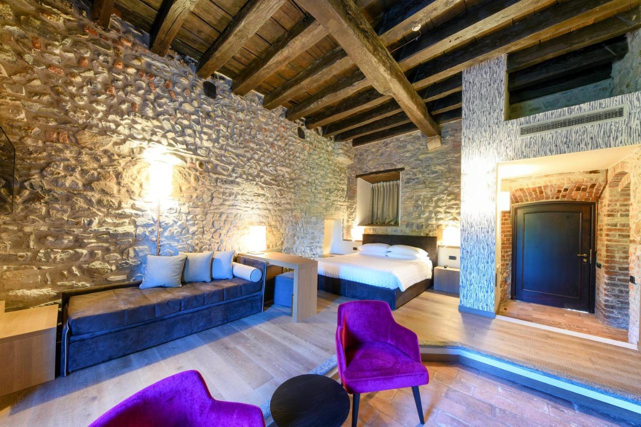 Relais & Castello Di Casiglio Hotel Erba