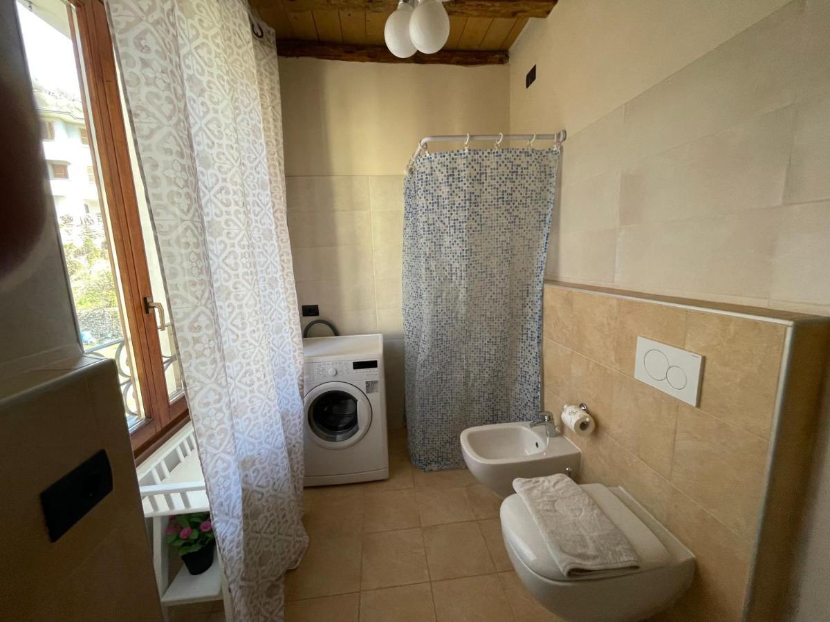 La Casa Sul Sasso In Town Serviced Dervio