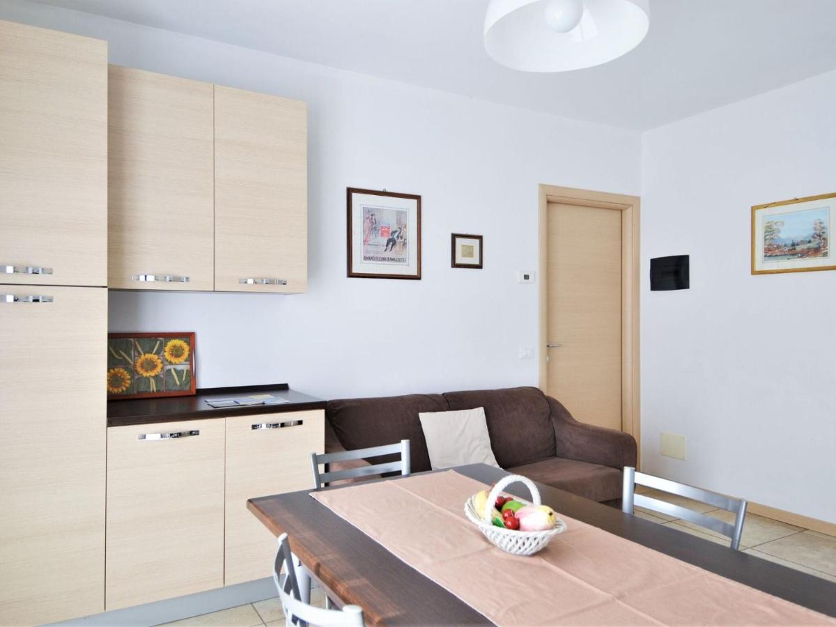 Snug In With Balcony Or Terrace *