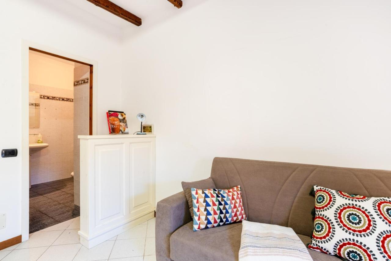 View With Private Parking Apartment