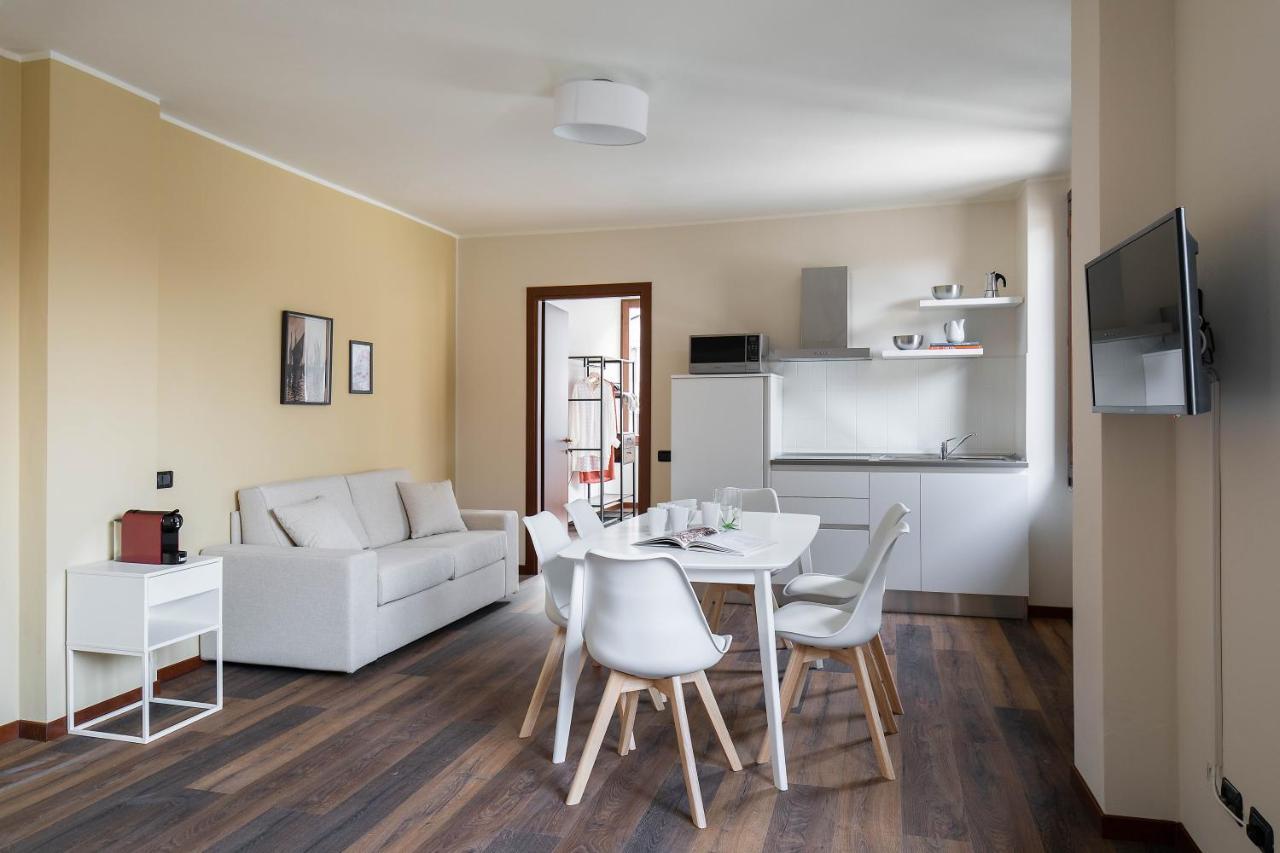 Apartment Lario's - 10 Suites On Lake *