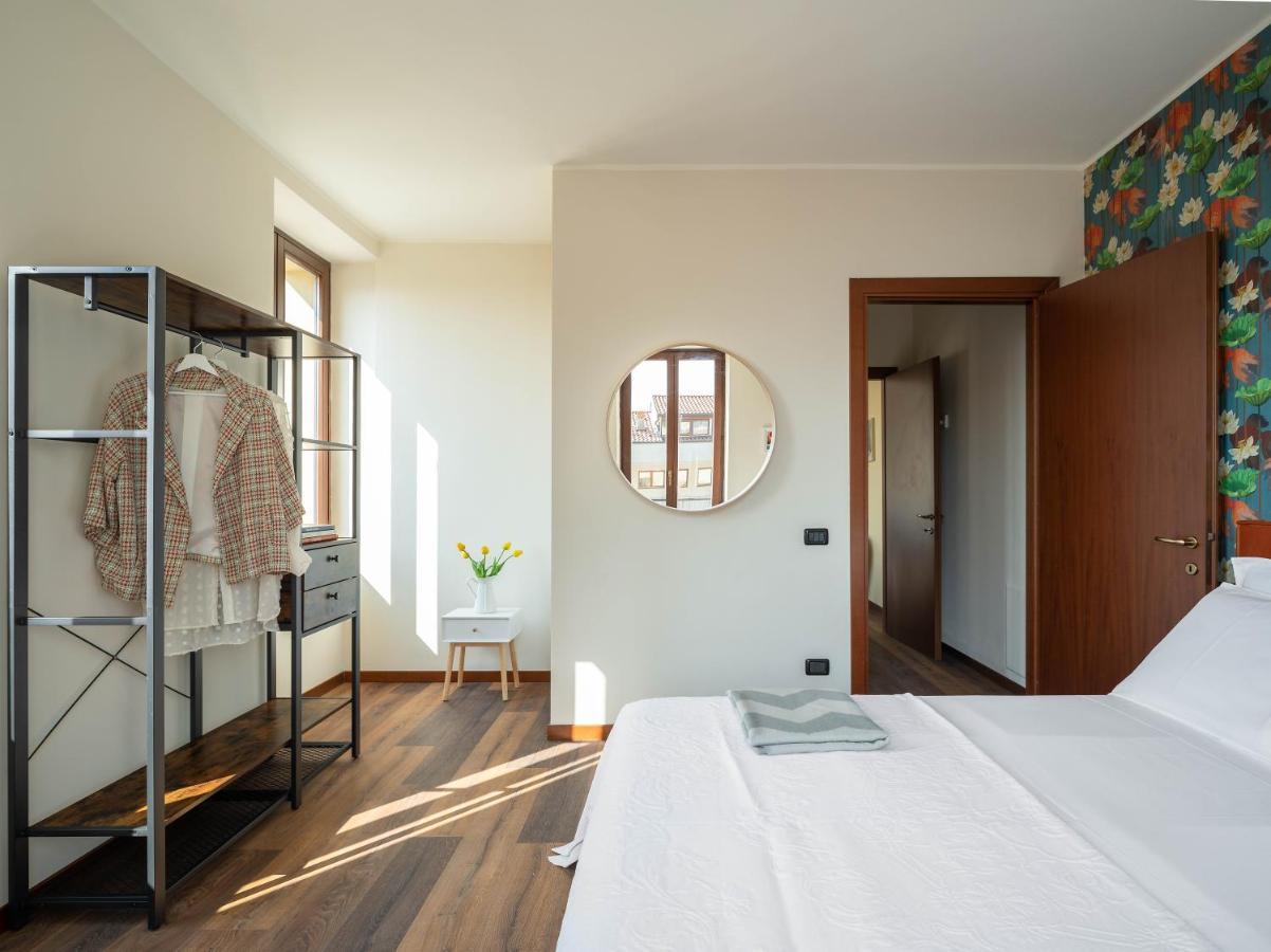 Lario's - 10 Suites On Lake Apartment Acquaseria