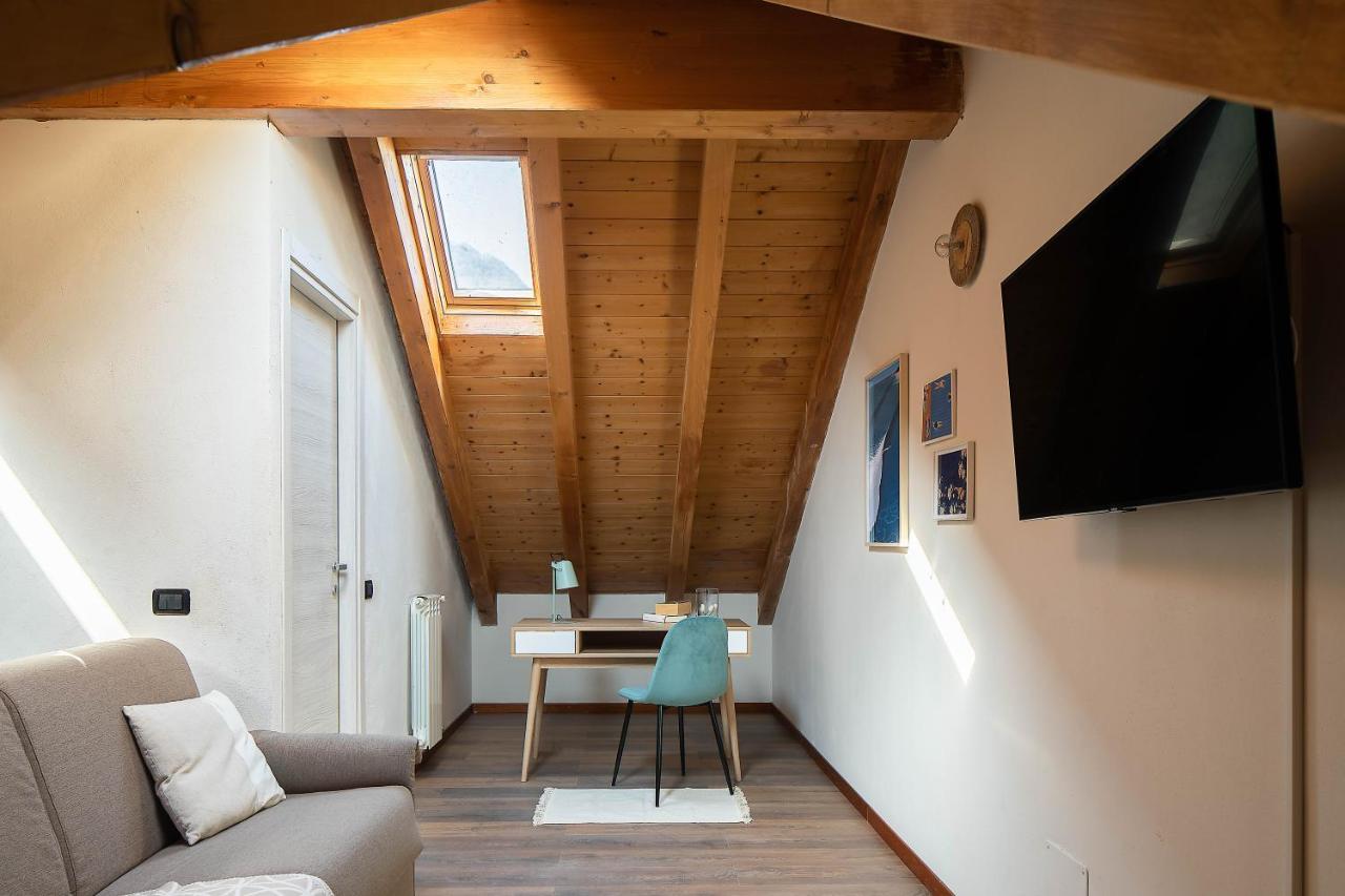Lario's - 10 Suites On Lake * Acquaseria