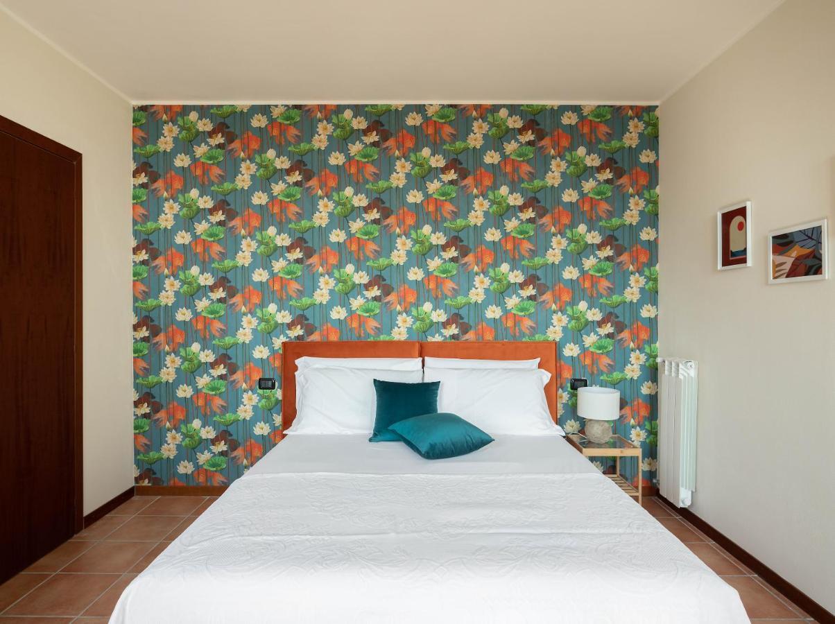 Lario's - 10 Suites On Lake * Acquaseria