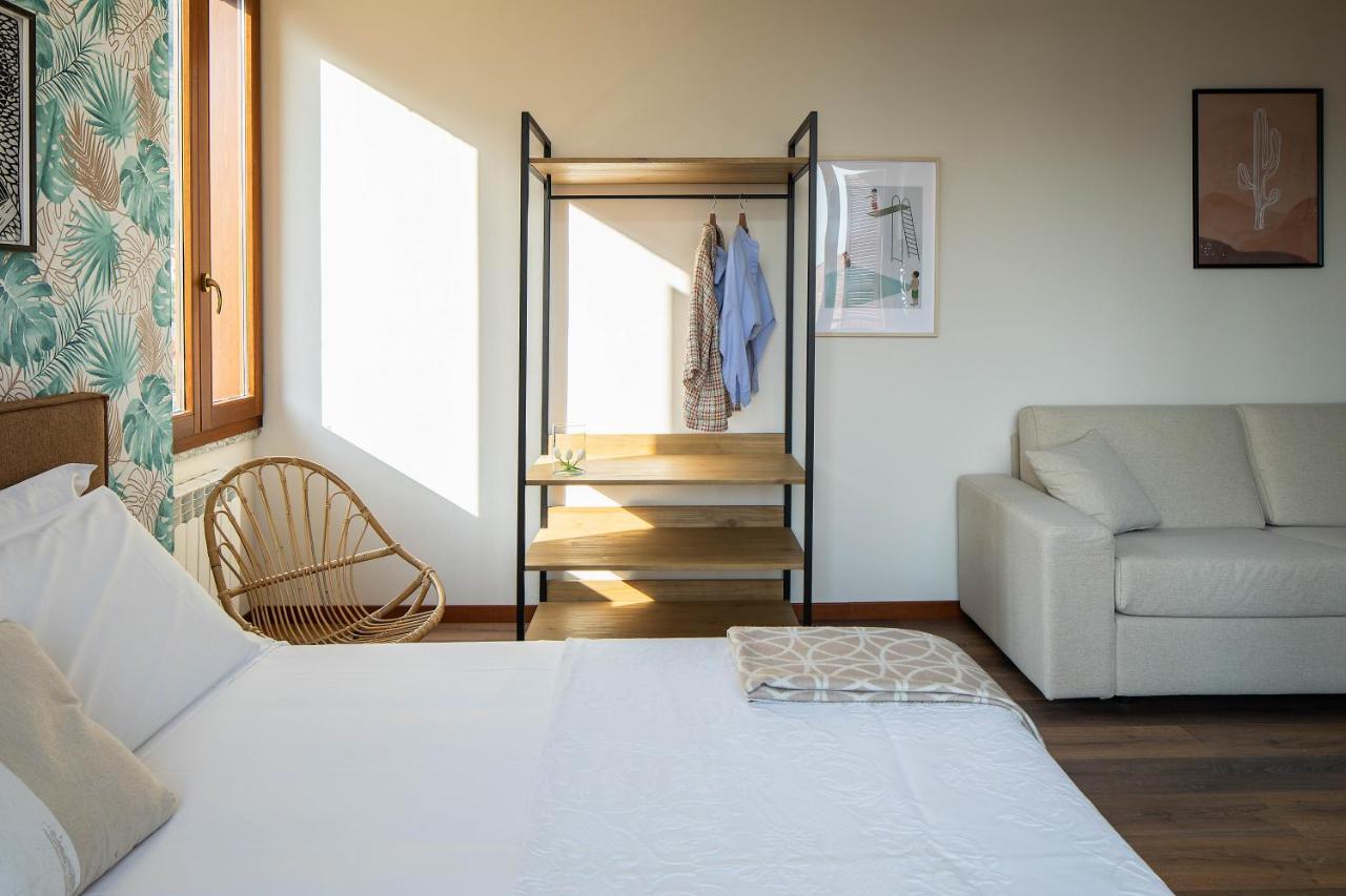 Apartment Lario's - 10 Suites On Lake