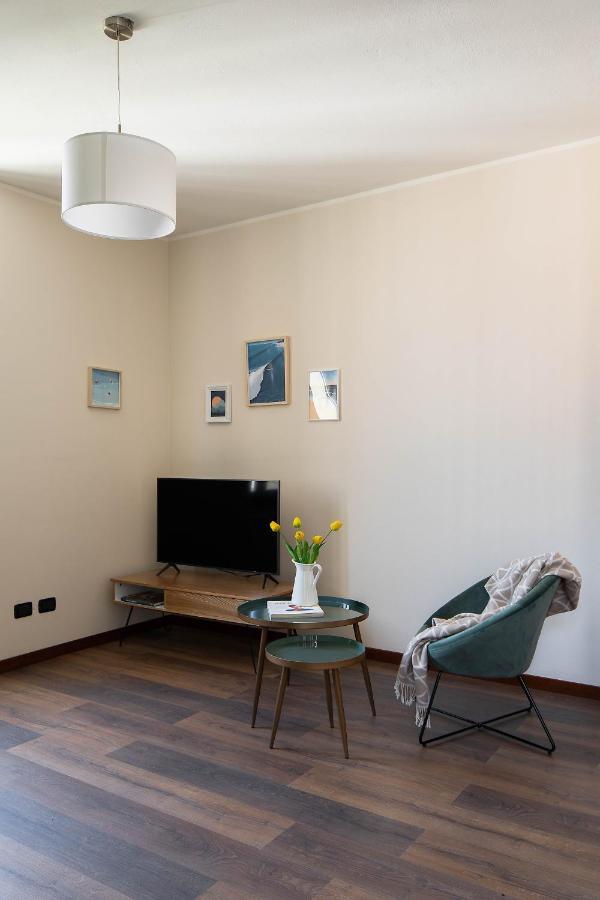 Apartment Lario's - 10 Suites On Lake *