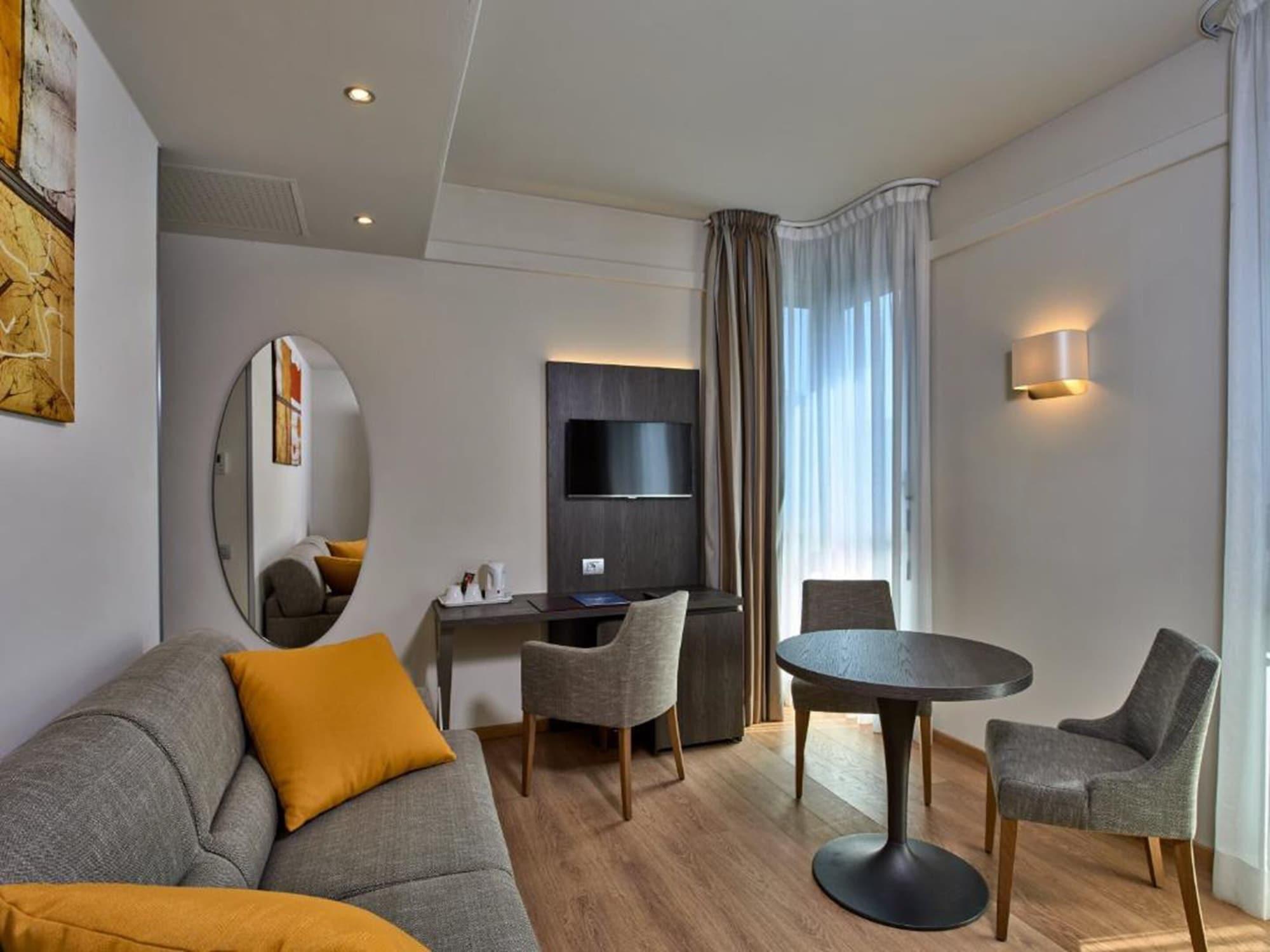 Hotel Como Hotel 4*