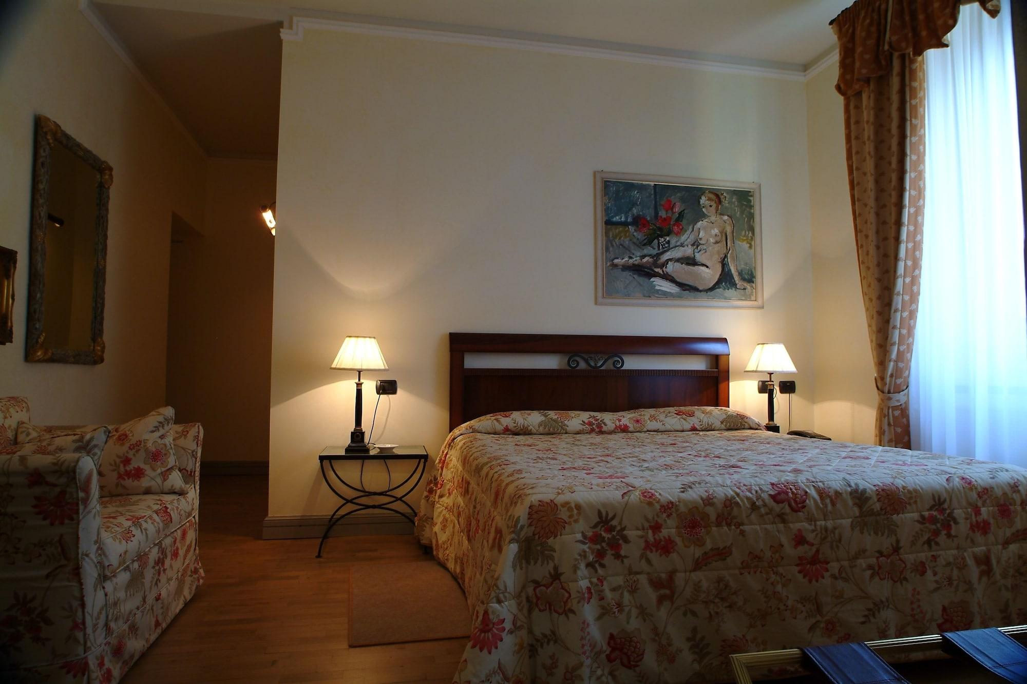 Posta 3* Moltrasio