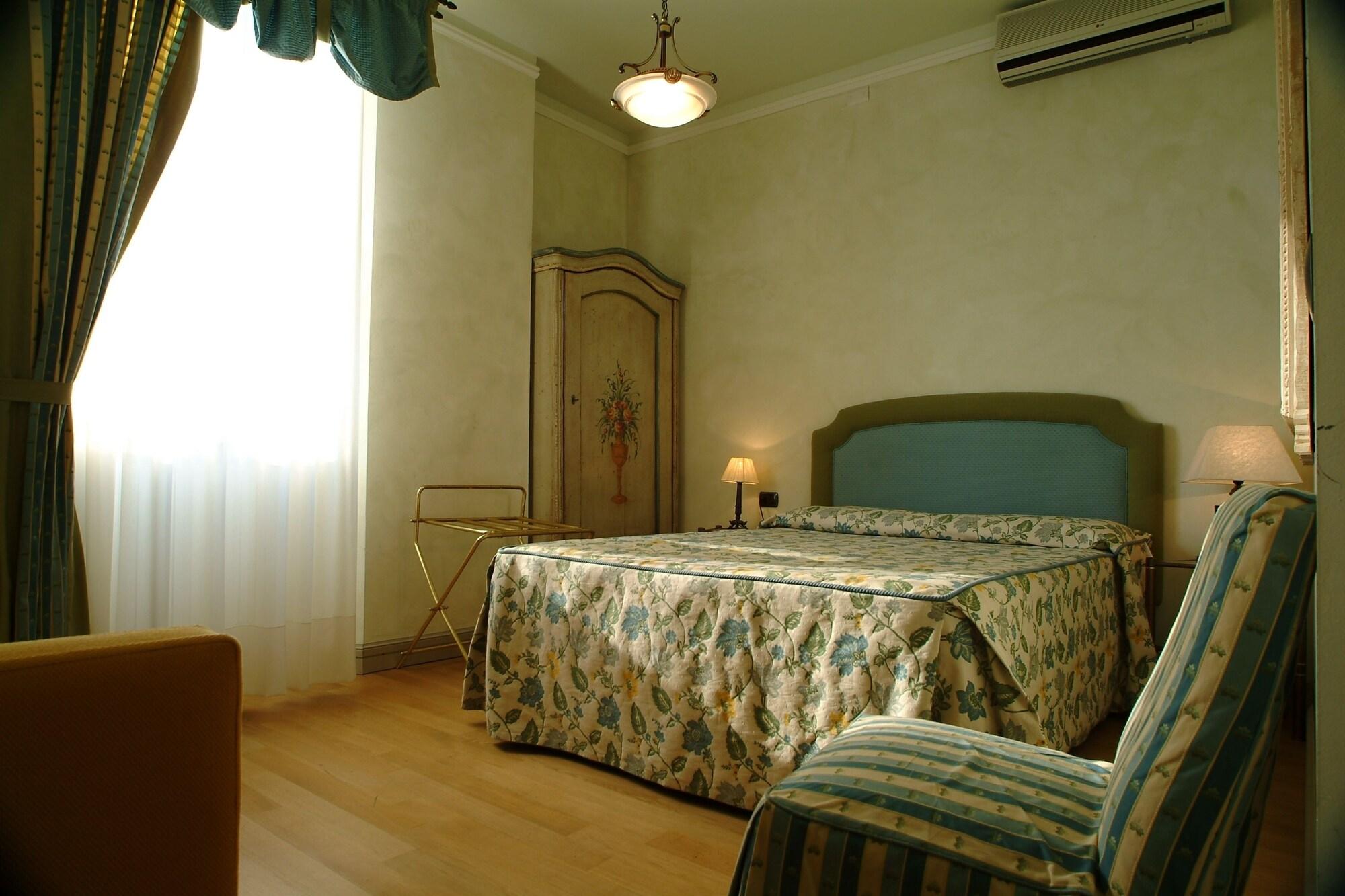 Posta Hotel Moltrasio