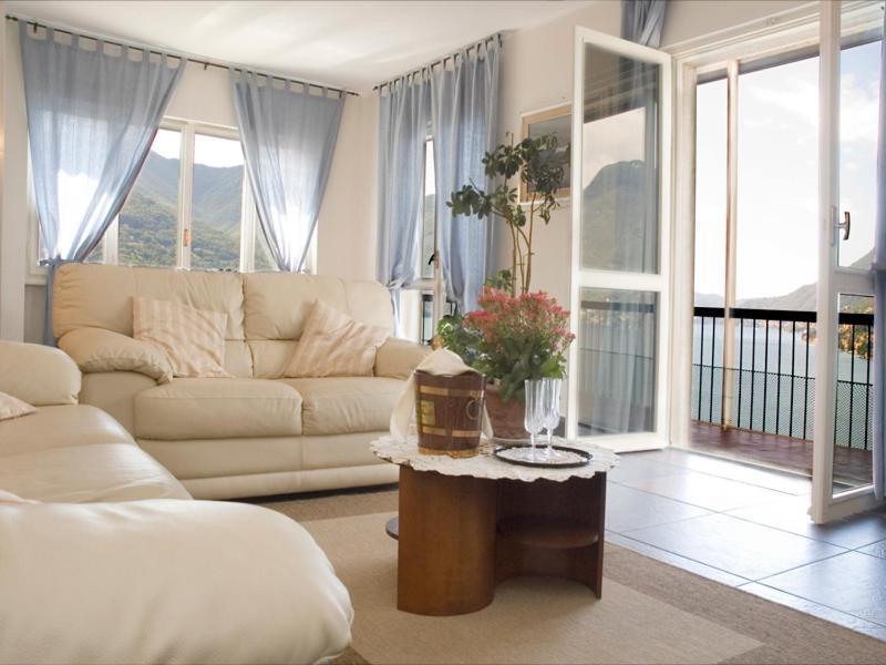Apartment Sonia - Musica & Aperol Panorama-fewo Pognana Lario