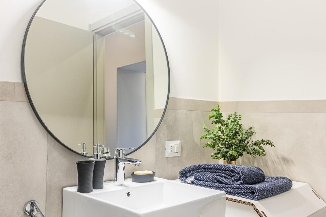 Blu Lake Apartment Como
