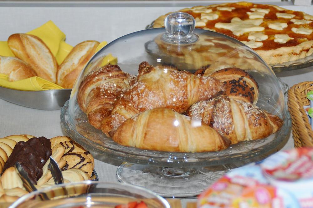 Hotel Il Loggiato Dei Serviti 3*