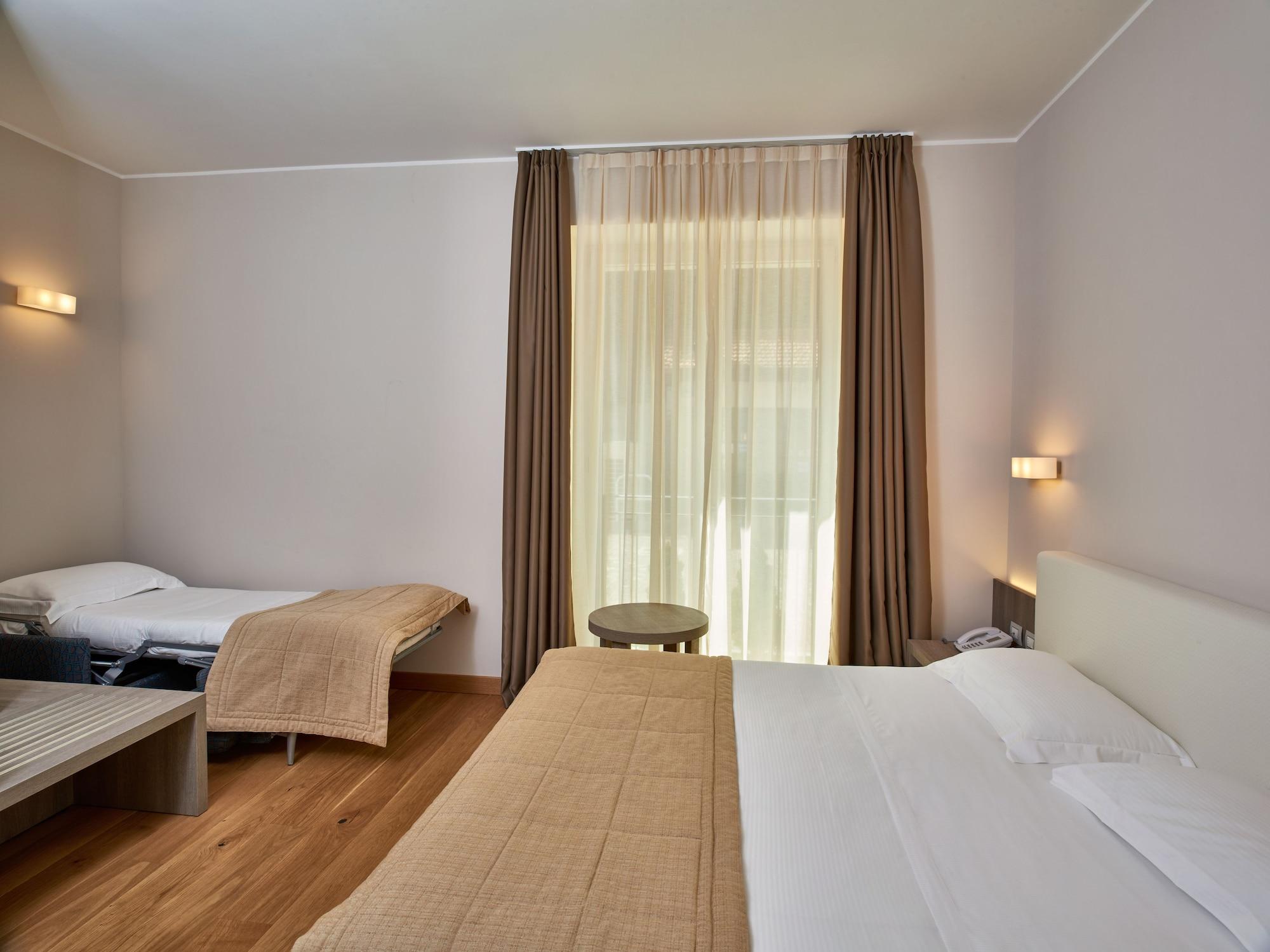 Hotel Centrale 4* Cernobbio