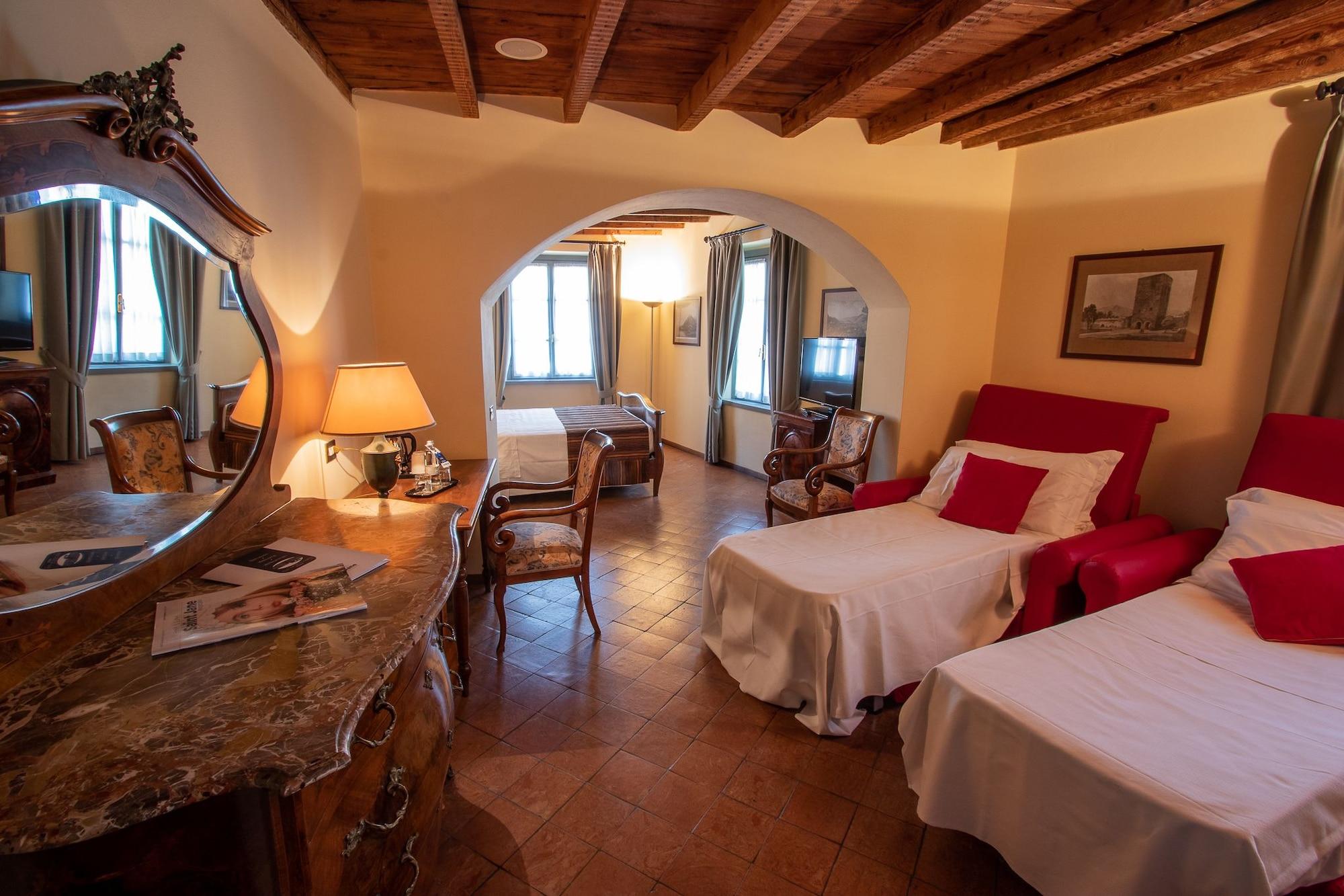 Le Due Corti Hotel 4*