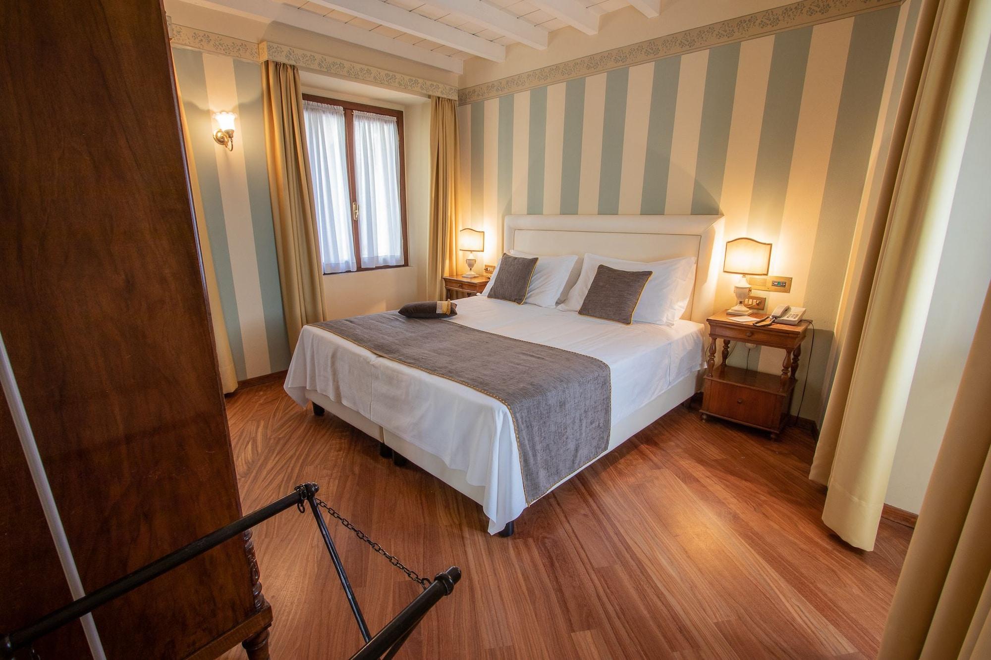 Le Due Corti Hotel Como
