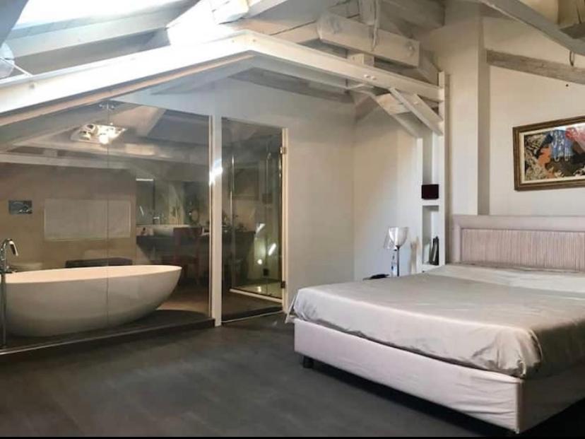 Lusso Con Piscina Tra Milano E Apartment