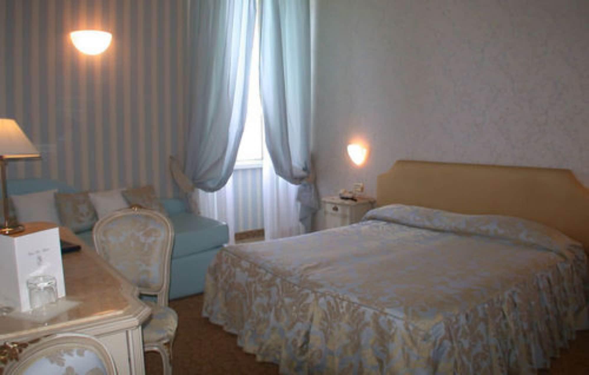 Hotel Grand 4*