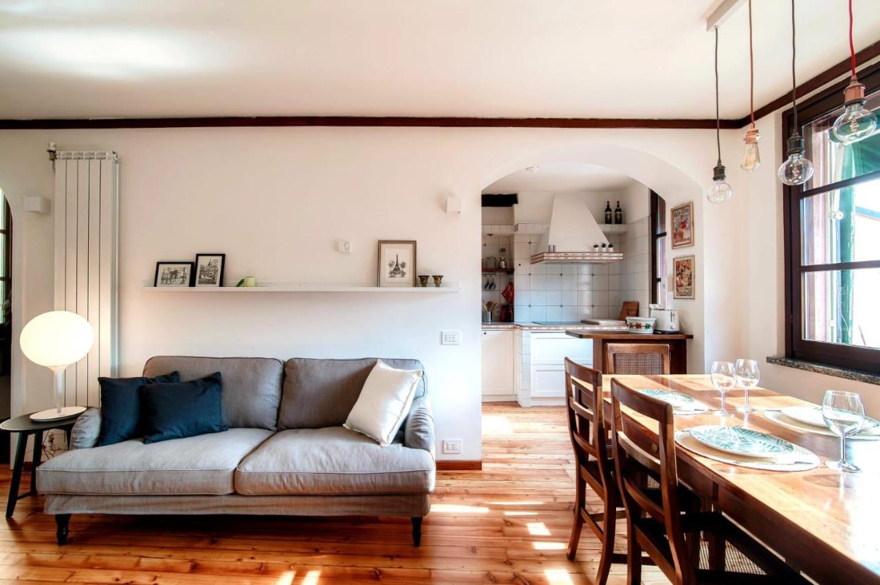 Casa vacanze Emily's - By Myhomeincomo *