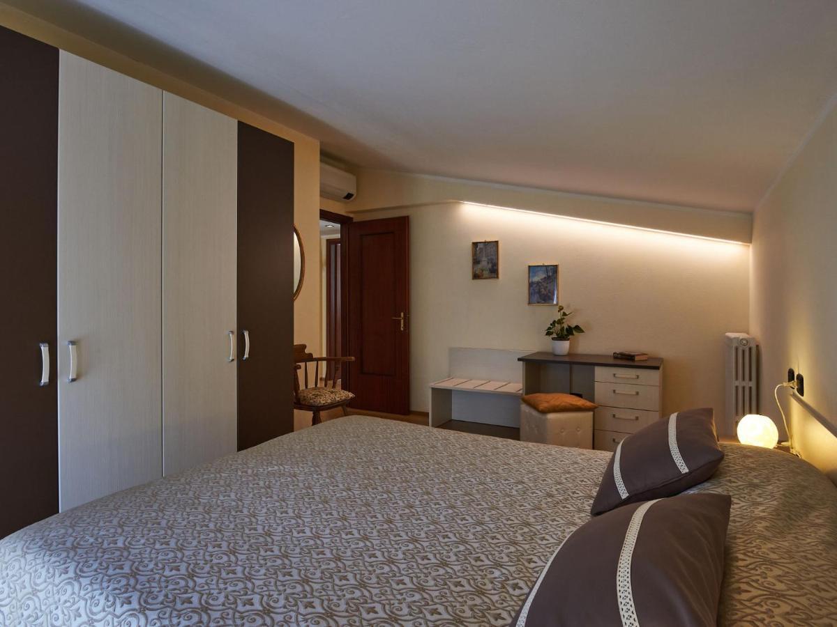 Apartment Casa Maria - Lie140 By Interhome